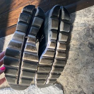 On cloud men shoes 13.5